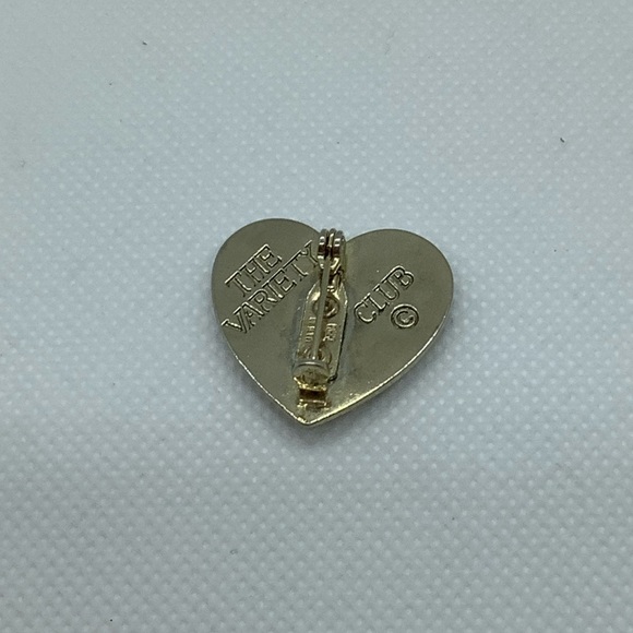 The Variety Club Heart Pin / Brooch - Picture 3 of 3